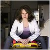 Saved : foto Elizabeth Reaser