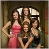 Sobreviviendo a los ricos : foto Anne Archer, Ashley Newbrough, Joanna Garcia, Lucy Hale