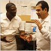 Monk : foto Adewale Akinnuoye-Agbaje, Tony Shalhoub