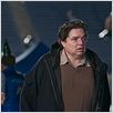 Con C mayúscula : foto Hugh Dancy, Oliver Platt