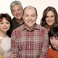 foto Erinn Hayes, Keir Gilchrist, Lenny Clarke, Linda Hart, Rob Corddry