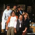 foto Andy Kaufman, Danny DeVito, Jeff Conaway, Judd Hirsch, Marilu Henner