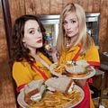 Foto : Dos chicas sin blanca