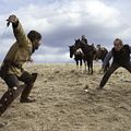 Deuda de honor : Foto Grace Gummer, Tim Blake Nelson, Tommy Lee Jones
