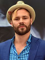 Patrick Flueger