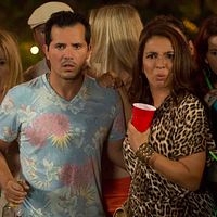 Hermanísimas : Foto John Leguizamo, Maya Rudolph