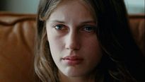 <strong>Joven y bonita</strong> Tráiler (2) VO