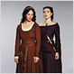 Foto Jessica Brown Findlay, Katie McGrath