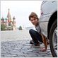 La hora más oscura : foto Chris Gorak, Emile Hirsch