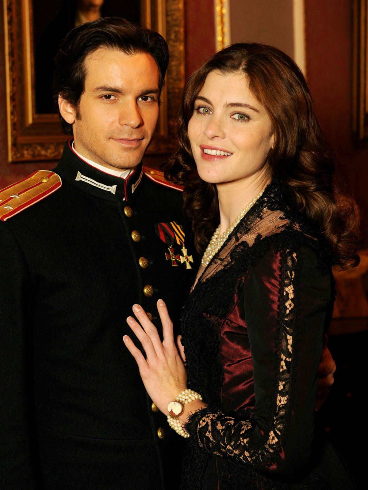 Foto de Santiago Cabrera - Anna Karenina : Cartel Santiago Cabrera ...