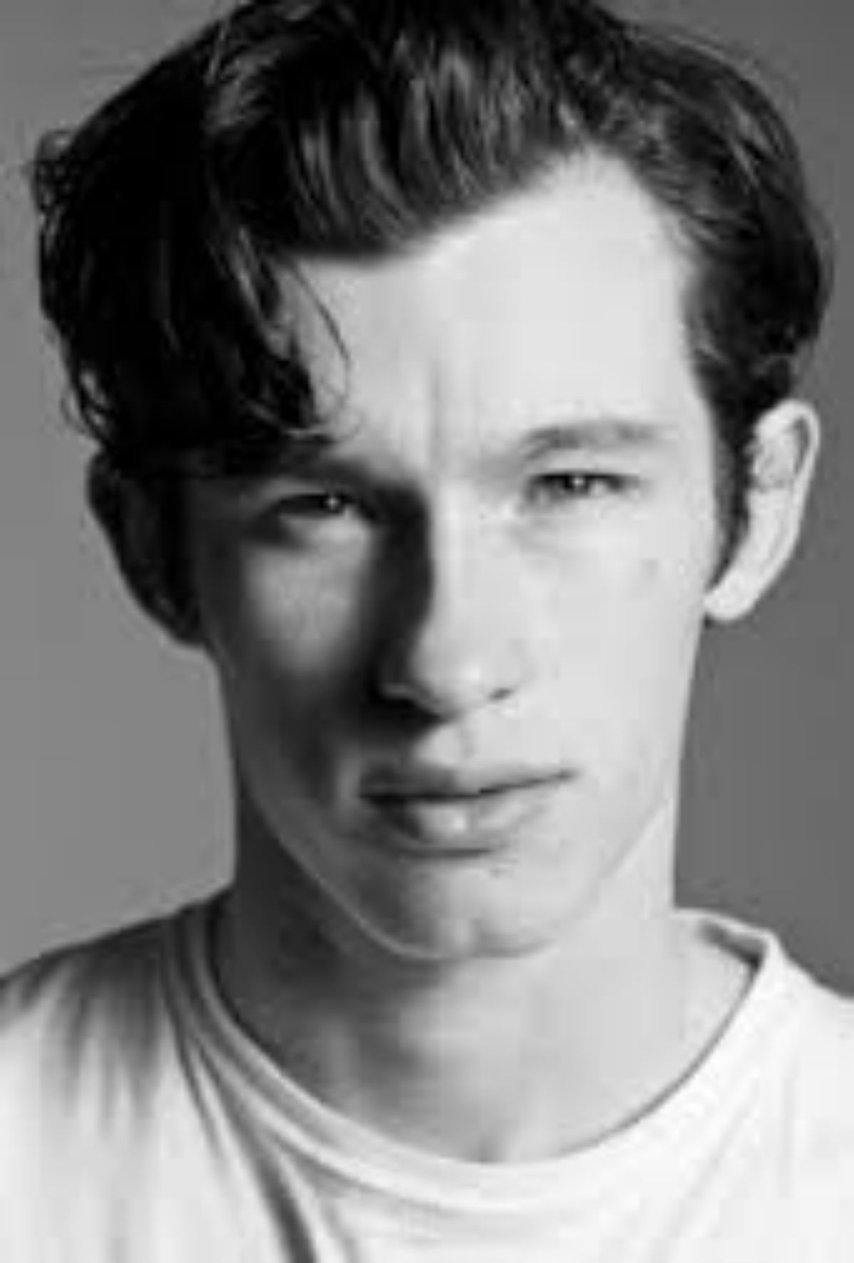 Callum Turner - SensaCine.com
