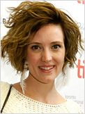 Evelyne Brochu