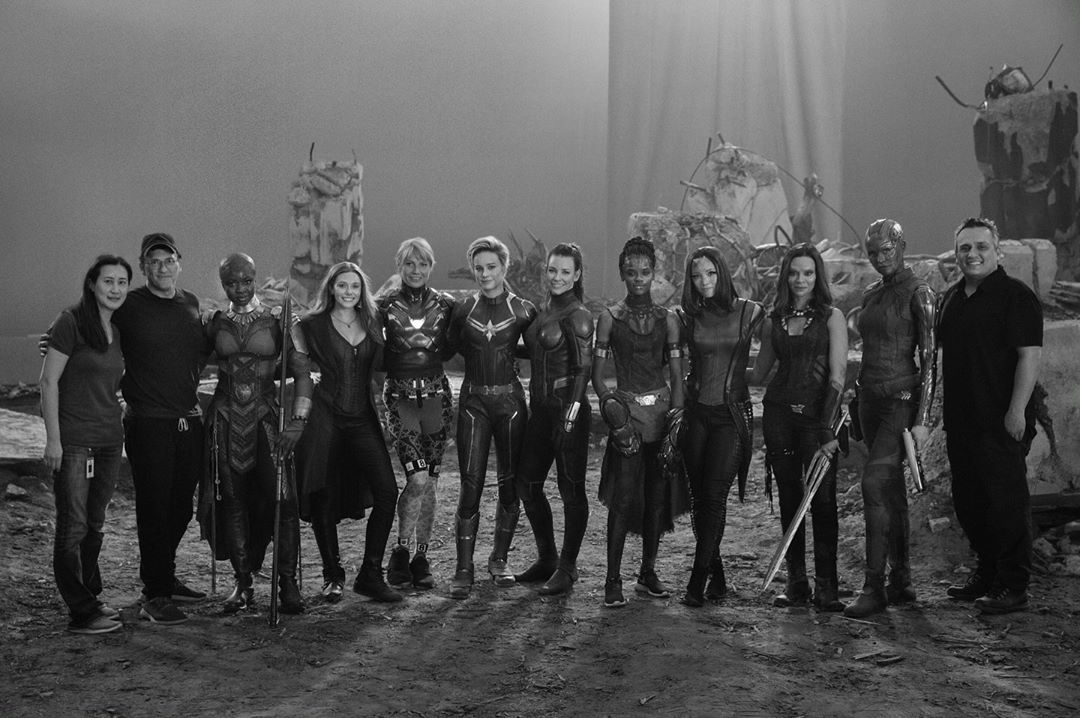 Foto en grupo de las mujeres de Marvel