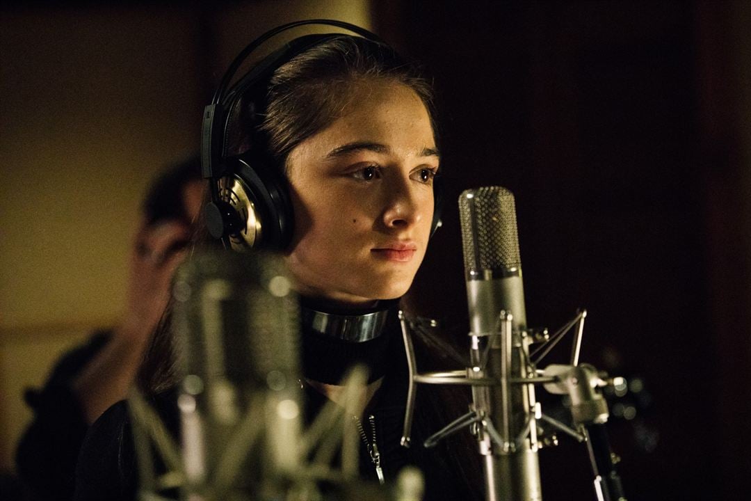 Foto De Raffey Cassidy Vox Lux Foto Raffey Cassidy