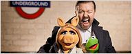 'The Muppets 2': Ricky Gervais se lo pasa bomba en la primera foto oficial