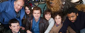 'Star Wars': El equipo del 'spin-off' de Han Solo "rompió en aplausos" cuando se anunció el fichaje de Ron Howard, según 'THR' 'Star Wars': El equipo del 'spin-off' de Han Solo "rompió en aplausos" cuando se anunció el fichaje de Ron Howard, según 'THR'