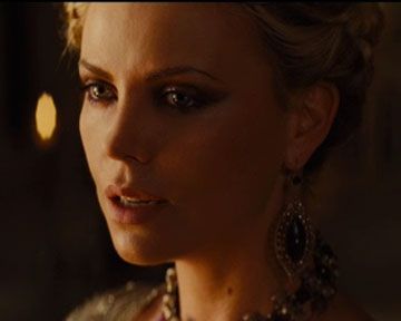 <strong>Blancanieves y la leyenda del cazador</strong> Tráiler (4)