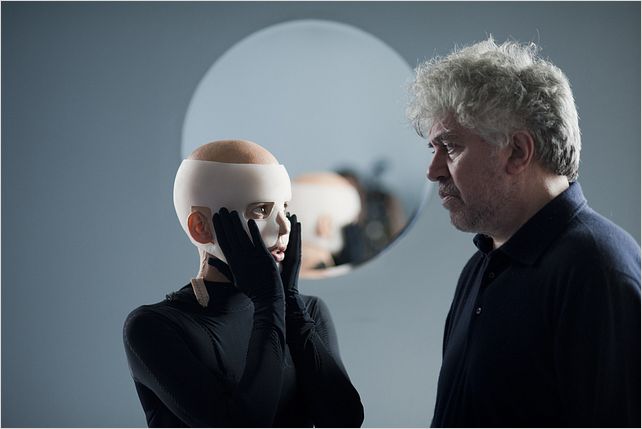 La piel que habito : foto Elena Anaya, Pedro Almodóvar