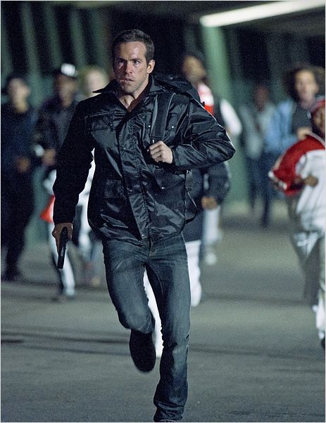 El invitado : foto Daniel Espinosa, Ryan Reynolds
