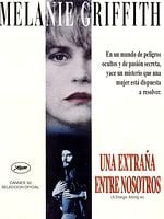 Cartel de Una extraña entre nosotros