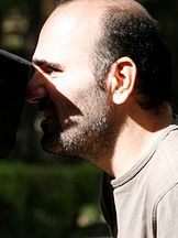 foto de Nader T. Homayoun