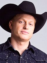 foto de Adam MacDonald