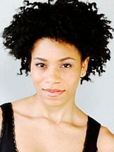 foto de Kelly McCreary