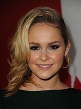 foto de Cassi Thomson