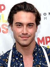 foto de Ryan McCartan