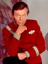 foto de DeForest Kelley
