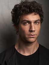 foto de Luke Brandon Field