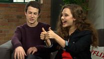 imagen de Katherine Langford, Dylan Minnette Interview 2: Por trece razones