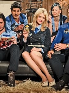 Cartel de Danger 5 Temporada 2