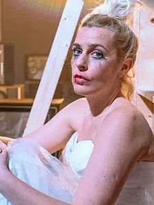 Cartel de Out Of Her Mind Temporada 1