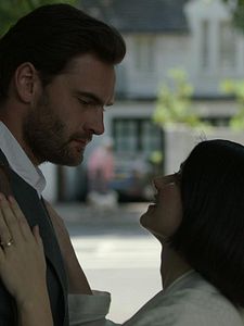 Cartel de Detrás de sus ojos Temporada 1