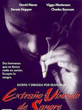 Cartel de Extraño vínculo de sangre