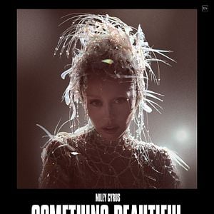 Foto Miley Cyrus: Something Beautiful