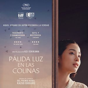 Foto Pálida luz en las colinas