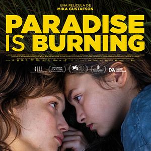 Foto Paradise is Burning
