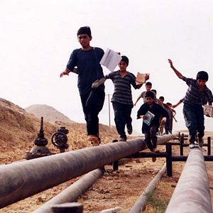 Foto Bacheh-haye naft