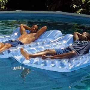 Foto Dos policías rebeldes II