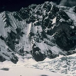 Foto Touching the Void (Tocando el vacío)