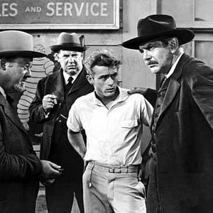 Foto Al este del Edén