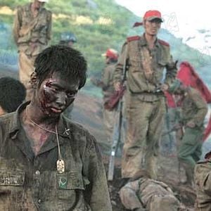 Foto Lazos de guerra