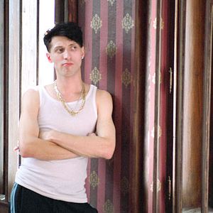 Foto Everything Is Illuminated (Todo está iluminado)