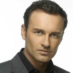 Foto Julian McMahon