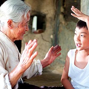 Foto Sang Woo y su abuela (The Way Home)
