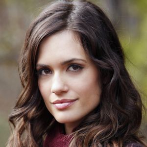 Foto Torrey DeVitto