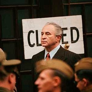 Foto Mrs. Henderson presenta