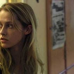2:37 La hora del suicida - Película 2006